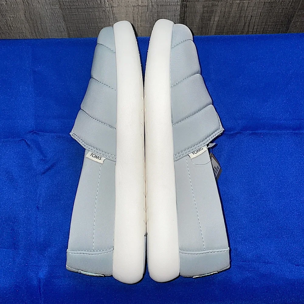Toms - Picture 5 of 9